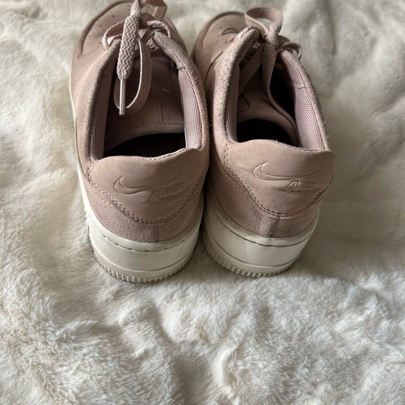 Nike Sage Pink Suede Air Force One 6.5 - Picture 3 of 10